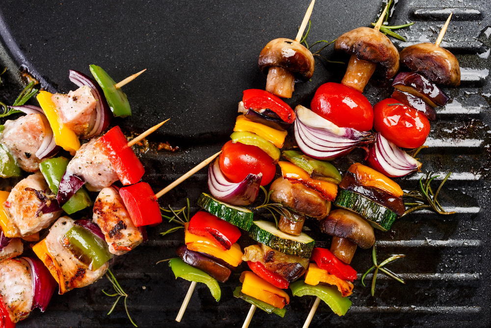 Groentespiesjes van de barbecue